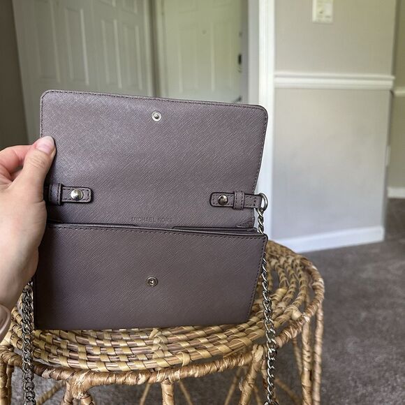 Michael Kors DANIELA Cinder 'Brown' SAFFIANO LEATHER CROSSBODY BAG 6 Card slots - Picture 4 of 11